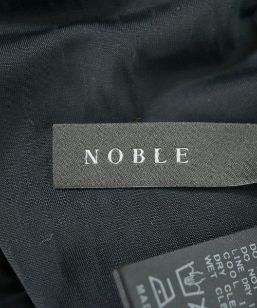 NOBLE ชุดเดรส