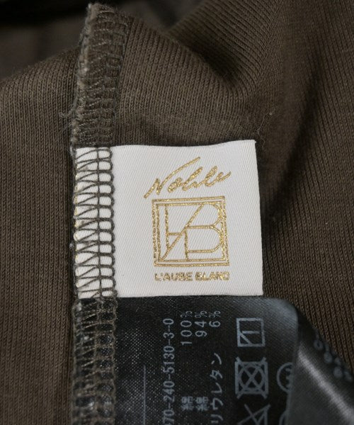 NOBLE เสื้อยืด/เสื้อท็อปส์