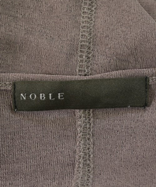 NOBLE ชุดเดรส