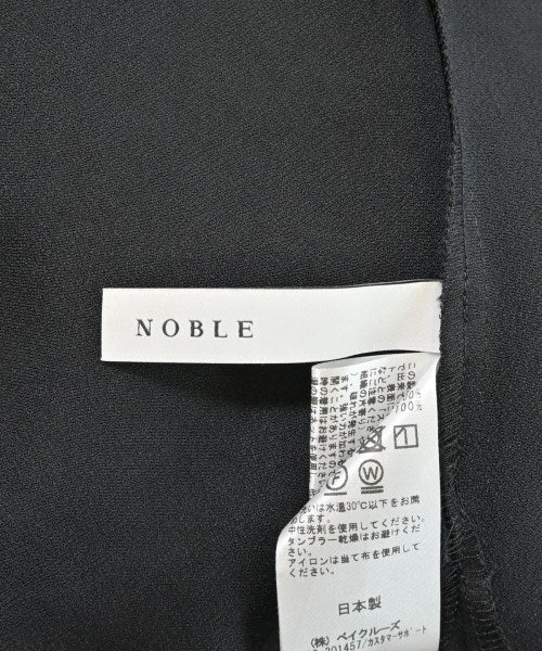NOBLE ชุดเดรส
