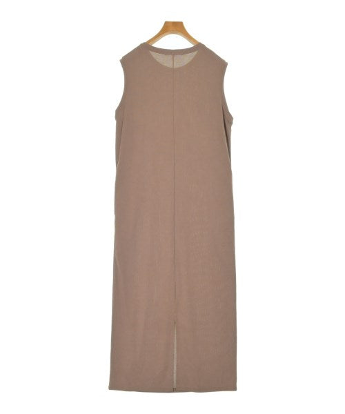 KBF ชุดเดรส