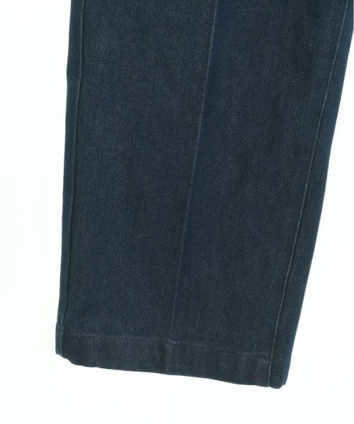 green label relaxing ยีนส์