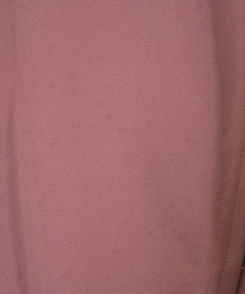 loaf เสื้อยืด/เสื้อท็อปส์