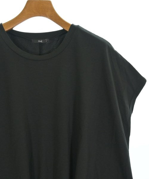 loaf เสื้อยืด/เสื้อท็อปส์