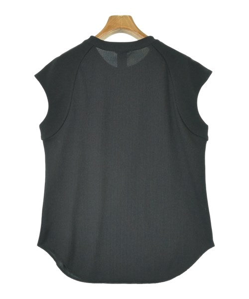 SOV. เสื้อแขนกุด