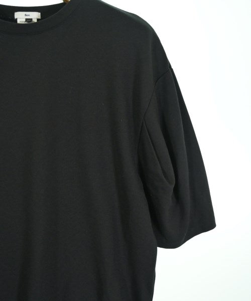 SOV. เสื้อยืด/เสื้อท็อปส์
