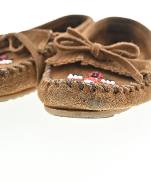 MINNETONKA รองเท้าไม่หุ้มส้น/รองเท้าใส่บนดาดฟ้าเรือ