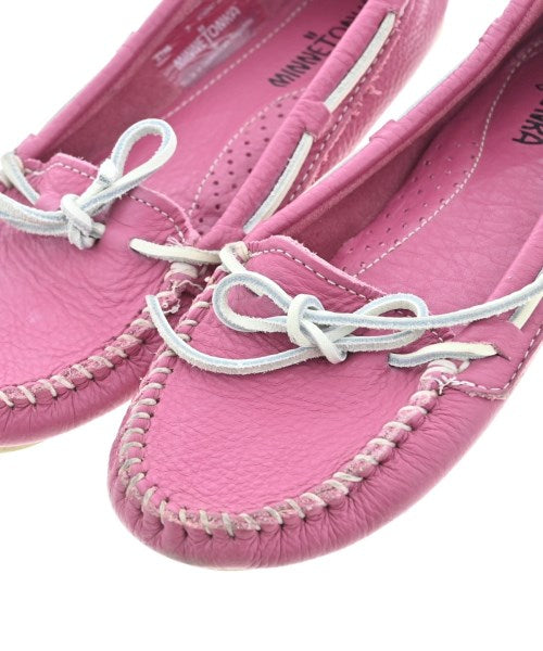 MINNETONKA รองเท้าไม่หุ้มส้น/รองเท้าใส่บนดาดฟ้าเรือ