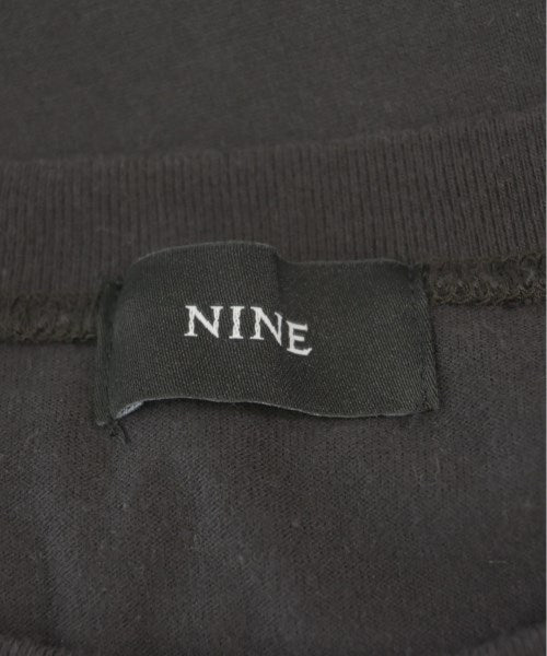 NINE เสื้อยืด/เสื้อท็อปส์