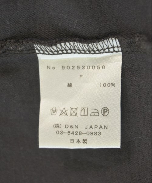 NINE เสื้อยืด/เสื้อท็อปส์