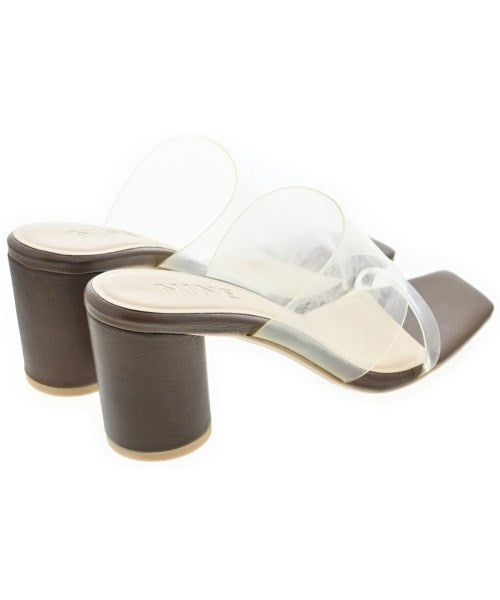 NINE รองเท้าแตะ