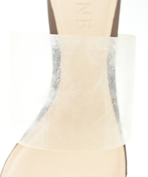 NINE รองเท้าแตะ