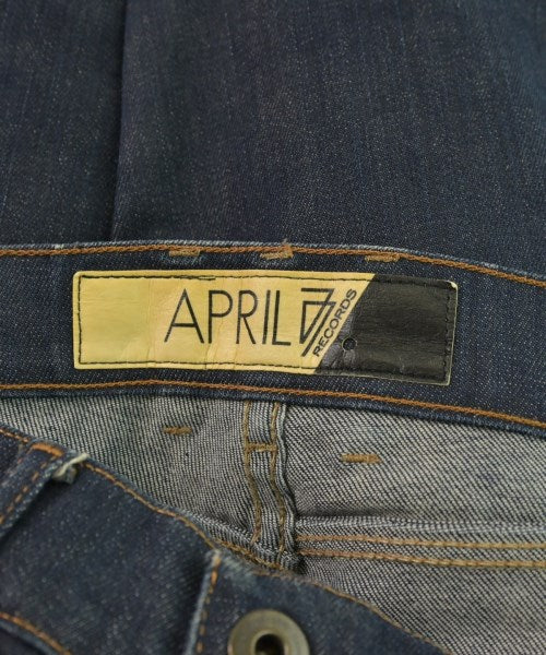 Apr-77 ยีนส์