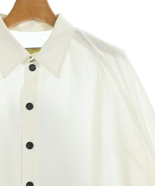 Nemeth เสื้อลำลอง
