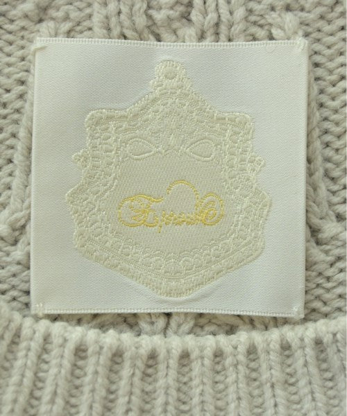 Eprouve เสื้อแขนกุด