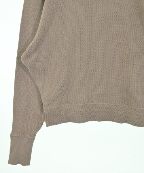 STUNNING LURE เสื้อยืด/เสื้อท็อปส์