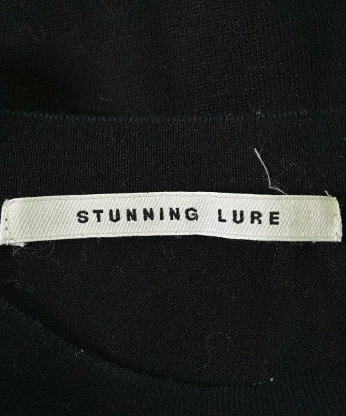 STUNNING LURE เสื้อแขนกุด