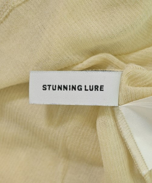STUNNING LURE เสื้อยืด/เสื้อท็อปส์