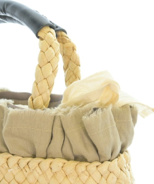 Le Vernis กระเป๋าทรงตะกร้า