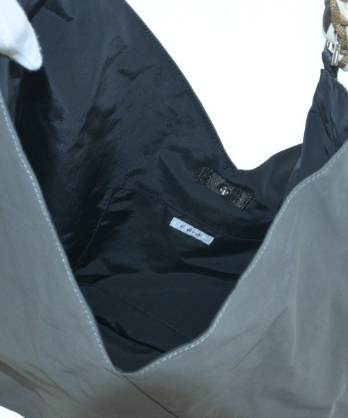 Le Vernis กระเป๋าถือขนาดใหญ่