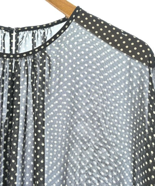 Tiara เสื้อสตรี