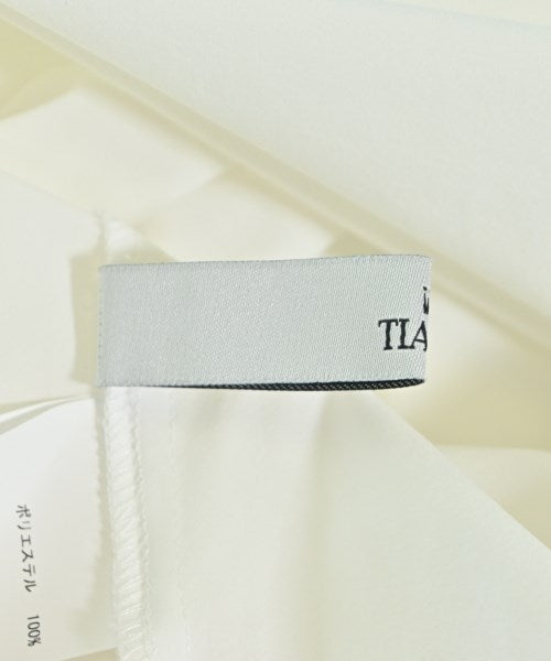 Tiara เสื้อสตรี