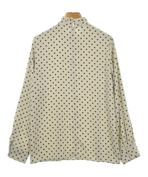 Tiara เสื้อสตรี
