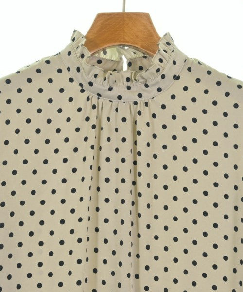Tiara เสื้อสตรี