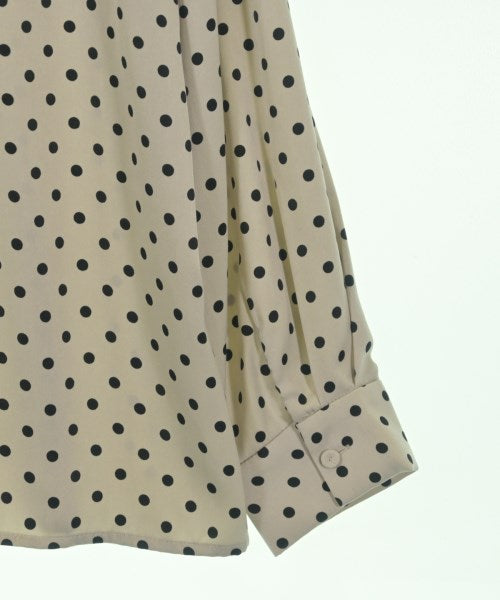 Tiara เสื้อสตรี