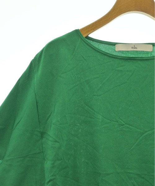 Tiara เสื้อกันหนาว