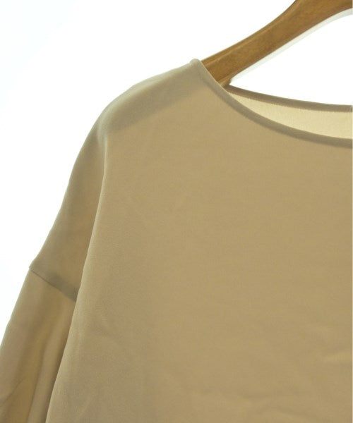 Tiara เสื้อสตรี