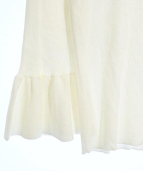 Tiara เสื้อกันหนาว