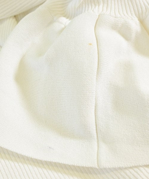 Tiara เสื้อกันหนาว