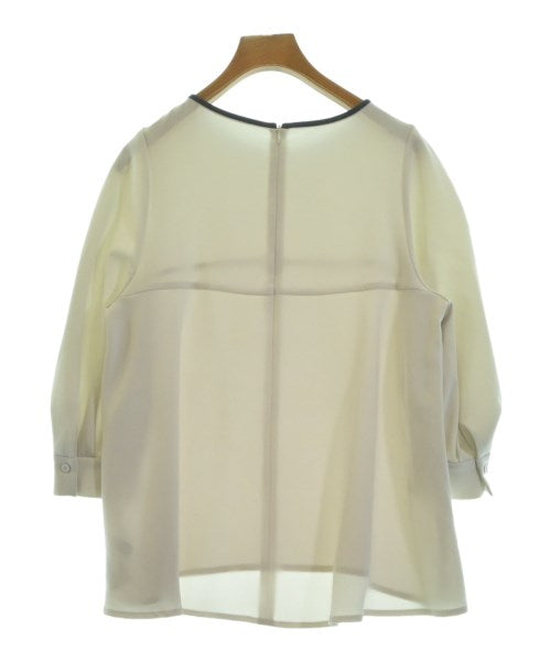 Tiara เสื้อสตรี