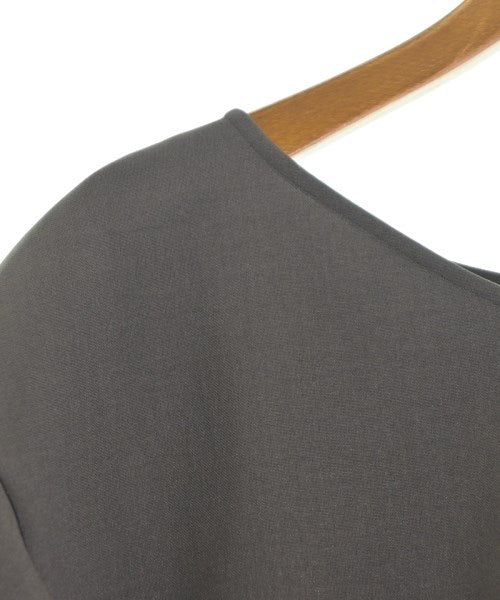 Tiara เสื้อสตรี