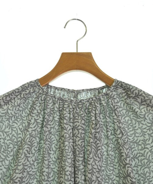 Tiara เสื้อสตรี