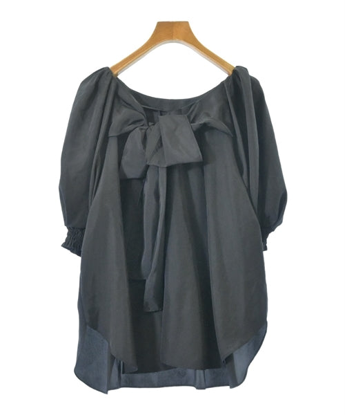 Tiara เสื้อสตรี