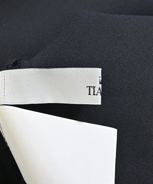 Tiara เสื้อลำลอง