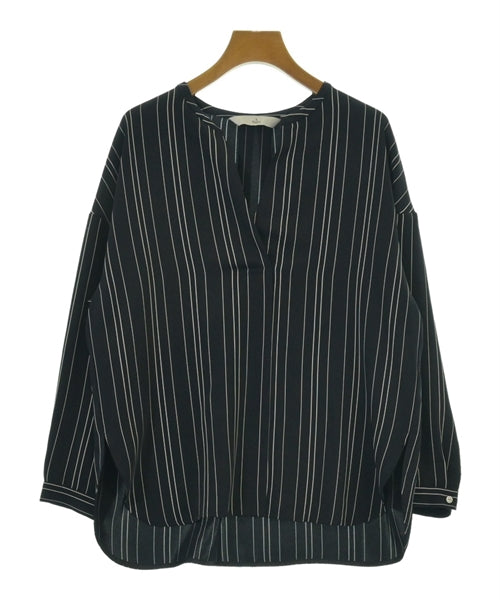 Tiara เสื้อสตรี