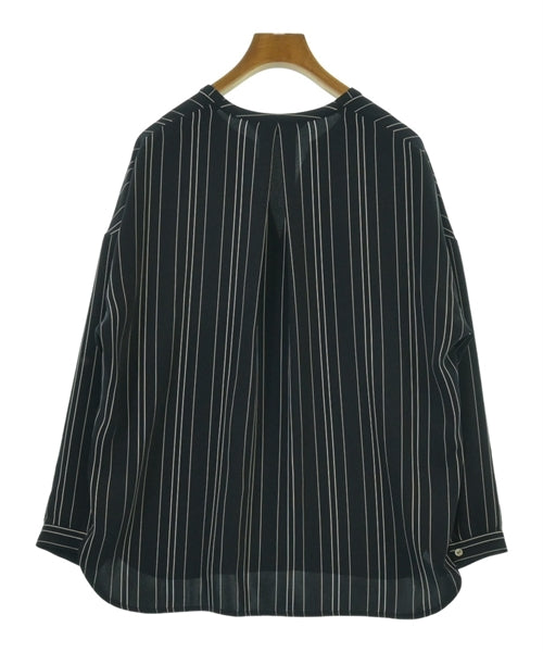 Tiara เสื้อสตรี