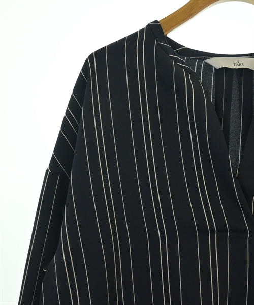 Tiara เสื้อสตรี