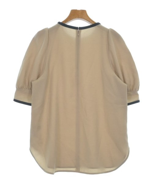 Tiara เสื้อสตรี