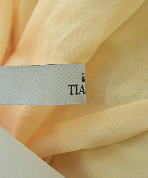 Tiara เสื้อสตรี