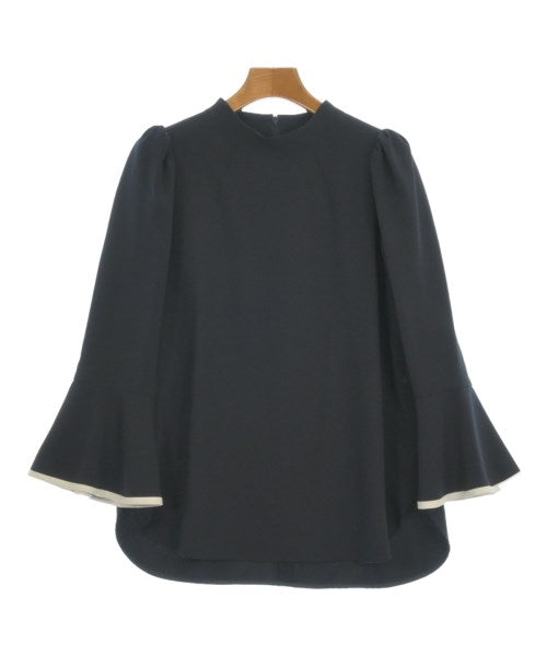 Tiara เสื้อสตรี
