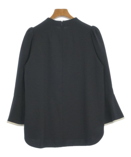 Tiara เสื้อสตรี
