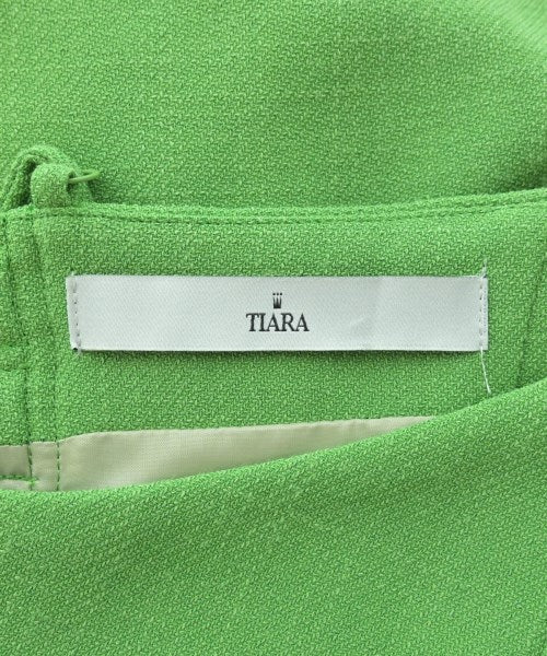 Tiara ชุดเอี๊ยม/เสื้อคลุมหลวมๆ/จั๊มสูท