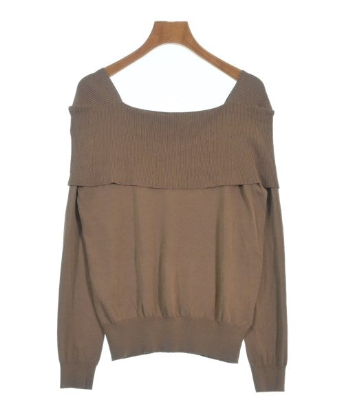 Tiara เสื้อกันหนาว