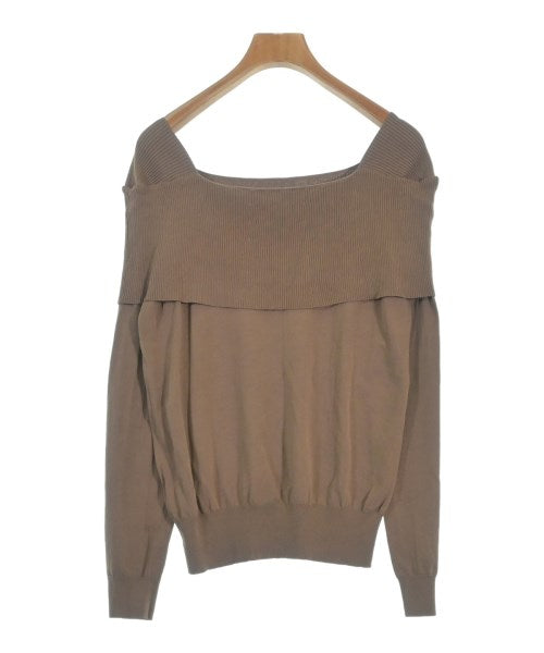 Tiara เสื้อกันหนาว