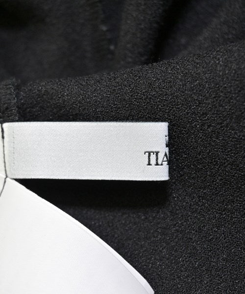 Tiara เสื้อสตรี
