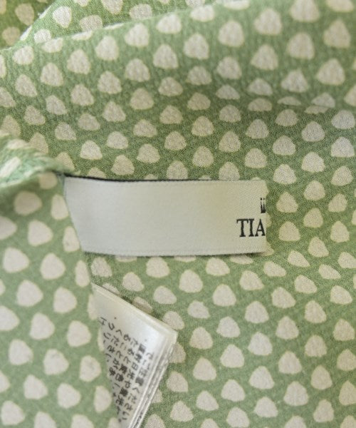 Tiara เสื้อสตรี
